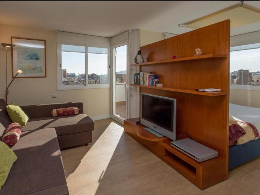 Gaudi Views Apartment Барселона Екстериор снимка