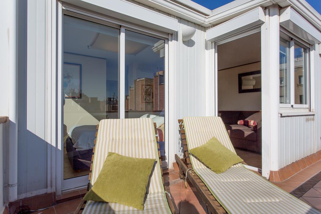 Gaudi Views Apartment Барселона Екстериор снимка