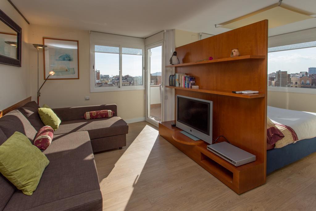 Gaudi Views Apartment Барселона Екстериор снимка