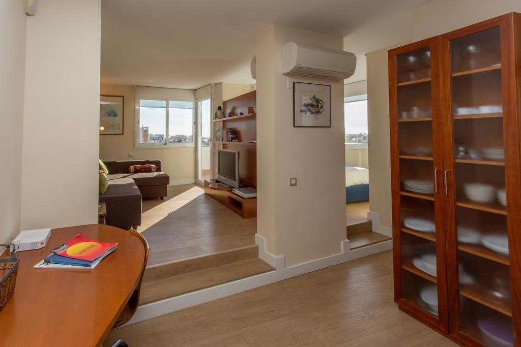 Gaudi Views Apartment Барселона Екстериор снимка