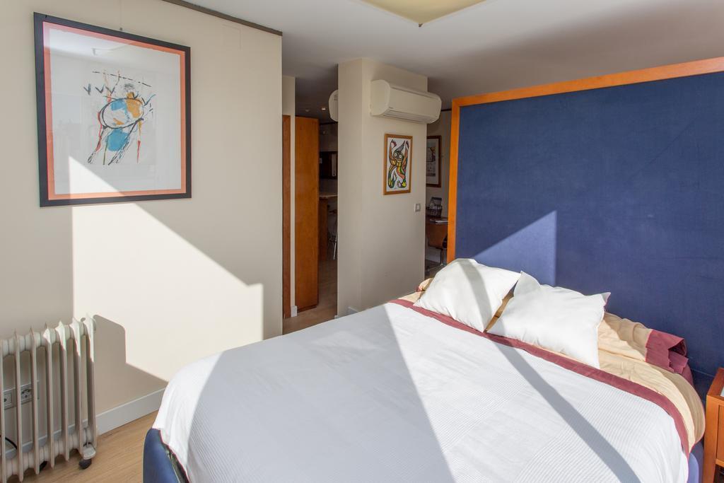 Gaudi Views Apartment Барселона Екстериор снимка