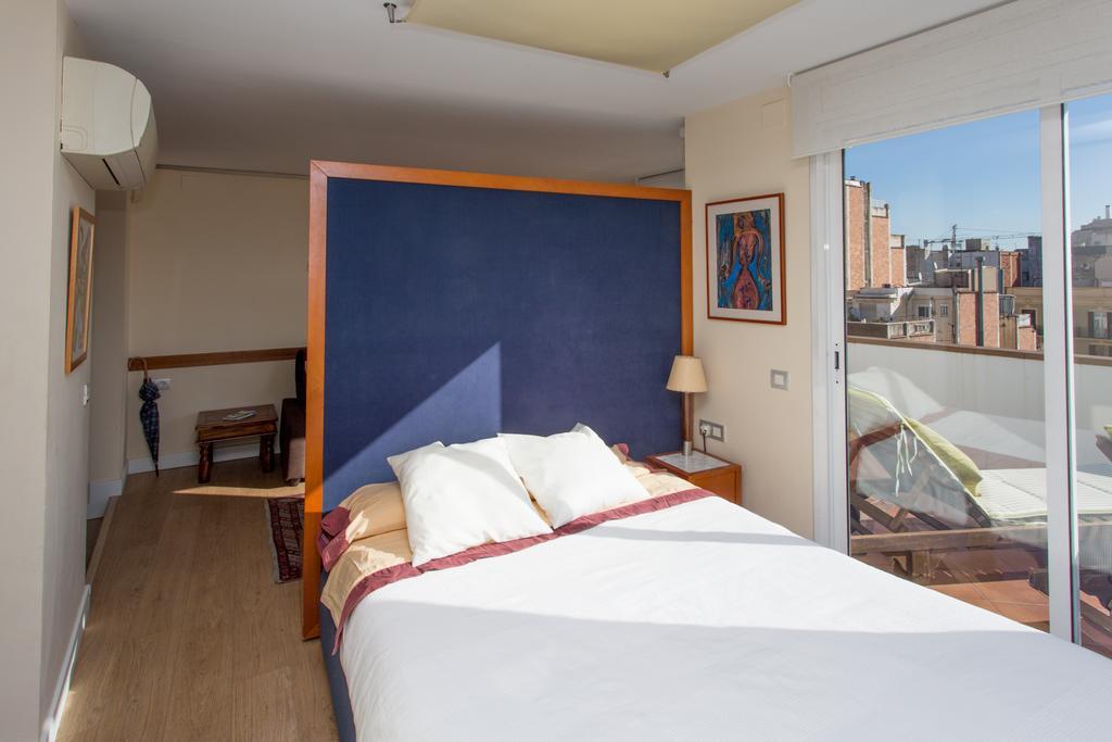 Gaudi Views Apartment Барселона Екстериор снимка