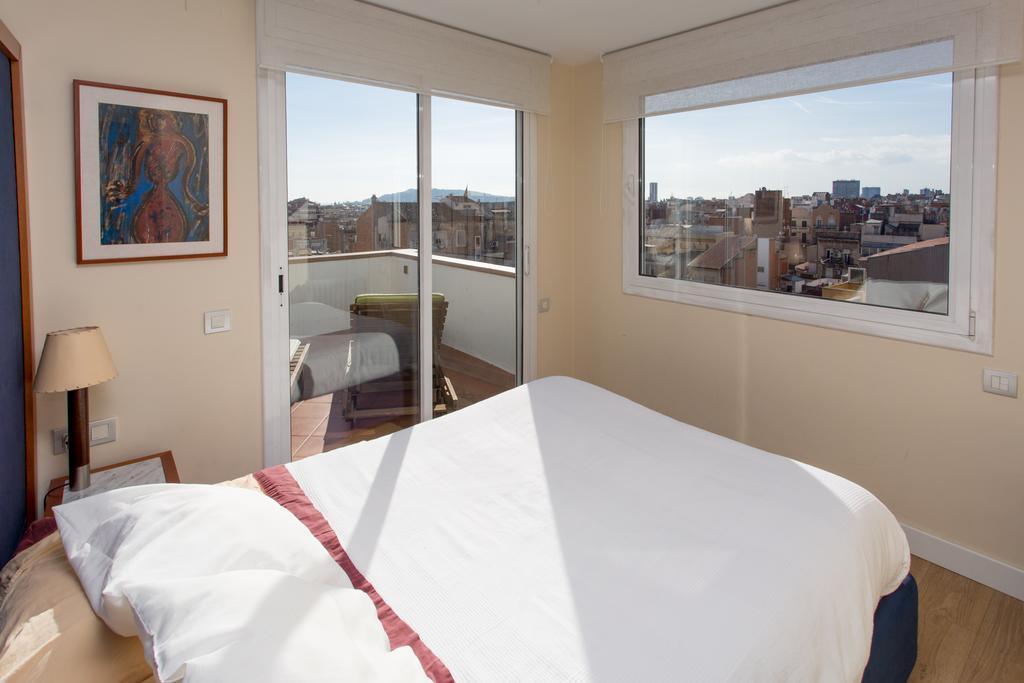 Gaudi Views Apartment Барселона Екстериор снимка
